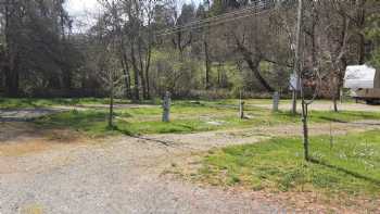 Redwood Hwy Campground