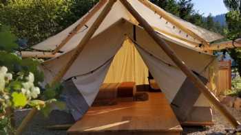 Umpqua's Last Resort - Wilderness Cabins, RV Park and Glamping