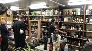 Dillingham Liquor Store