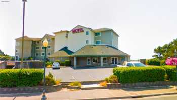 Siletz Bay Beachfront Hotel by OYO Lincoln City