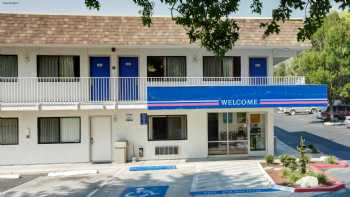 Motel 6 Grants Pass, OR