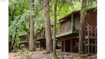 Morrisons Rogue Wilderness Lodge