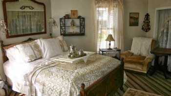 The Painted Lady Bed & Breakfast and Tea Room