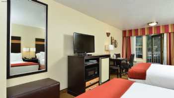 Holiday Inn Express Portland SE - Clackamas Area, an IHG Hotel