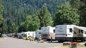 Casey's Riverside RV Park