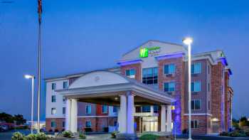 Holiday Inn Express & Suites Ontario, an IHG Hotel