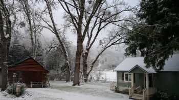 Romantic Rogue River Cottage ~ Near Del Rio Winery