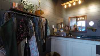 Steamer Trunk Fashion Boutique