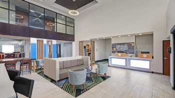 Holiday Inn Express & Suites Newport, an IHG Hotel