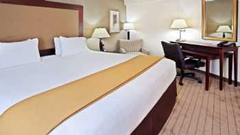 Holiday Inn Express Portland South - Lake Oswego, an IHG Hotel