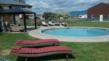 Grande Hot Springs RV Resort