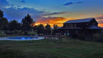 Grande Hot Springs RV Resort