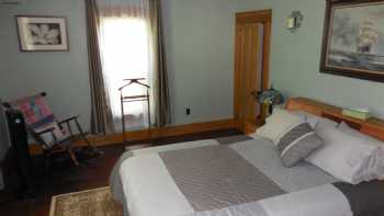 Hyatt House Bed And Breakfast