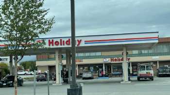 Holiday Stationstores