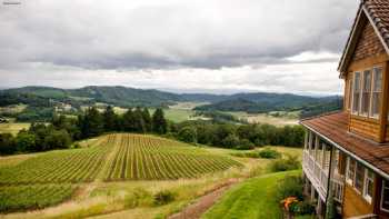 Youngberg Hill Inn & Winery