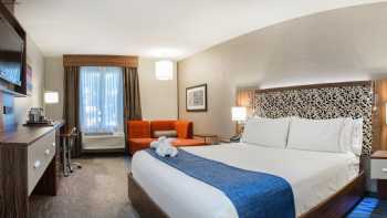 Holiday Inn Express Redwood City-Central, an IHG Hotel