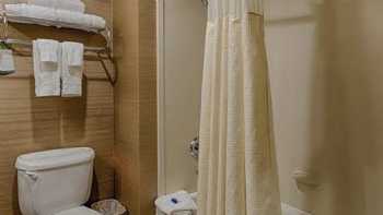 Best Western Plus Delta Inn & Suites