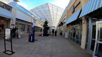 Tanger Outlets National Harbor