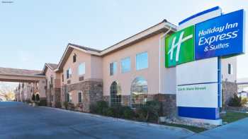 Holiday Inn Express & Suites Bishop, an IHG Hotel