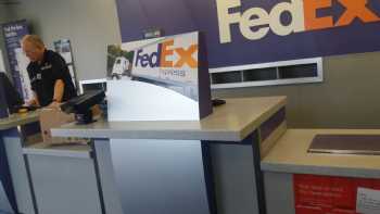 FedEx Ship Center