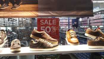 SKECHERS Factory Outlet