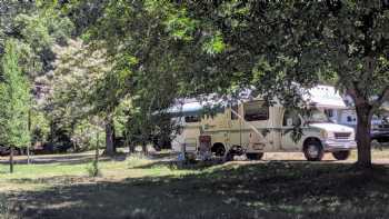 Sleepy Hollow RV Park