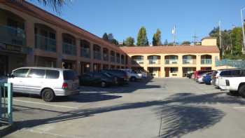 Travelers Inn