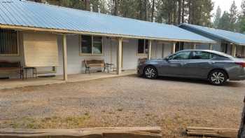 Cedar Lodge Motel & RV Park