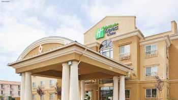 Holiday Inn Express & Suites Salinas, an IHG Hotel