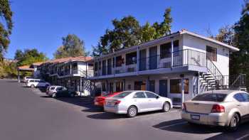 Americas Best Value Inn & Suites Clearlake Wine Country