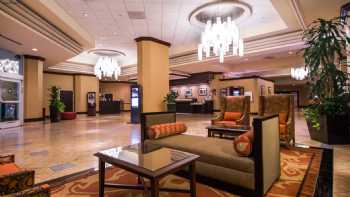 DoubleTree by Hilton Hotel Modesto