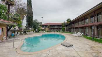 Budgetel Inn & Suites Modesto