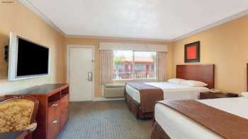 Travelodge by Wyndham El Cajon