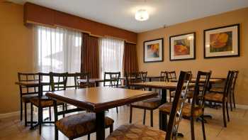 Best Western Plus Executive Inn & Suites