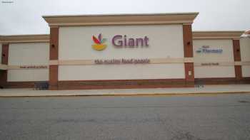 Giant Pharmacy