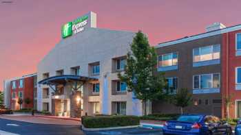 Holiday Inn Express & Suites Elk Grove West I-5, an IHG Hotel