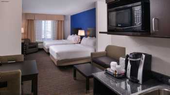 Holiday Inn Express & Suites Bakersfield Airport, an IHG Hotel