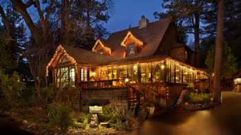 Strawberry Creek Inn Bed & Breakfast