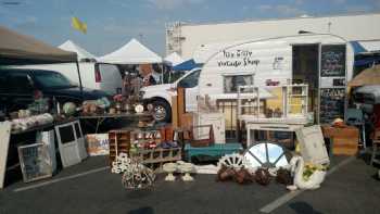 Long Beach Antique Market