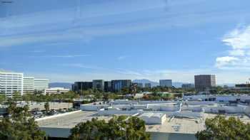 Hampton Inn & Suites Irvine-Orange County Airport