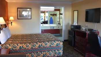 Dynasty Suites - Santa Fe Springs