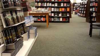 Barnes & Noble