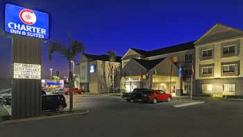 Holiday Inn Express & Suites Tulare, an IHG Hotel