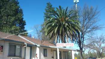 Applegate Motel