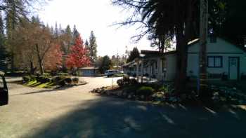 Applegate Motel