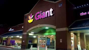 Giant Pharmacy