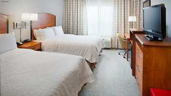 Hampton Inn & Suites Lancaster