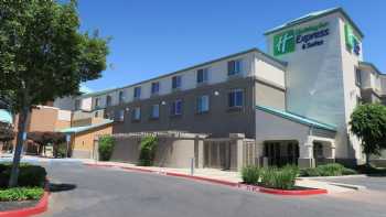 Holiday Inn Express & Suites Elk Grove Central - Hwy 99, an IHG Hotel