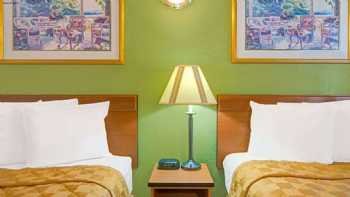 Travelodge by Wyndham Sacramento / Rancho Cordova