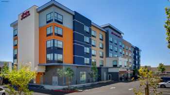 Hampton Inn & Suites Ontario Rancho Cucamonga